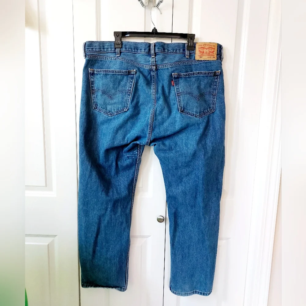 Medium Wash Levi's 100% Cotton 505 Jeans 42/29 Straight Leg‎